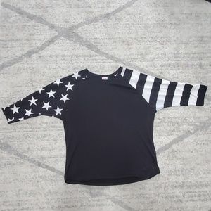 LuLaRoe Randy tee (vintage ???) Forth of July prin